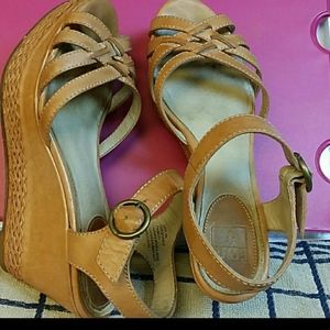 Frye sandals, size 6M,